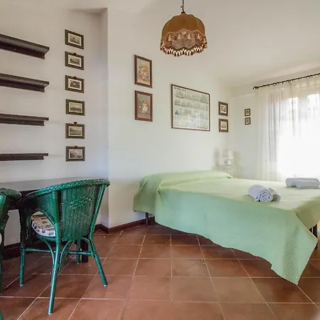 Apartment Guesthost - Porto Cervo Spacious Flat By The Port Liscia di Vacca