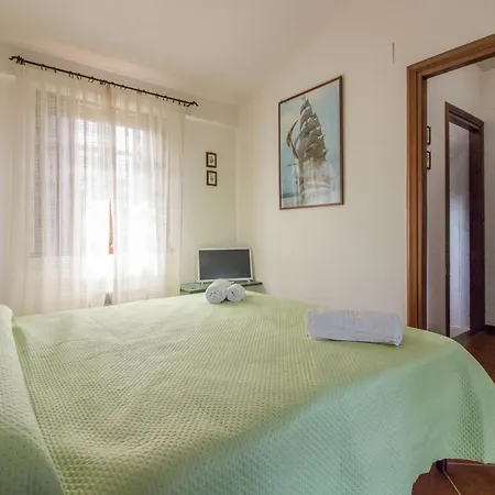 Guesthost - Porto Cervo Spacious Flat By The Port * Liscia di Vacca