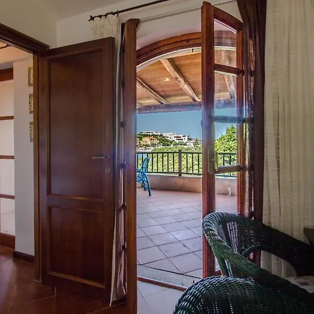 Guesthost - Porto Cervo Spacious Flat By The Port * Liscia di Vacca