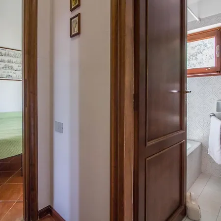 Guesthost - Porto Cervo Spacious Flat By The Port * Liscia di Vacca