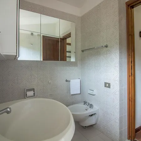 Guesthost - Porto Cervo Spacious Flat By The Port
