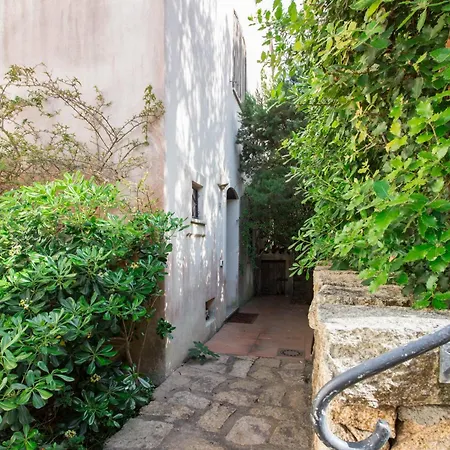 Guesthost - Porto Cervo Spacious Flat By The Port Apartamento