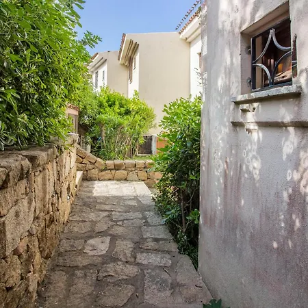Guesthost - Porto Cervo Spacious Flat By The Port Apartamento